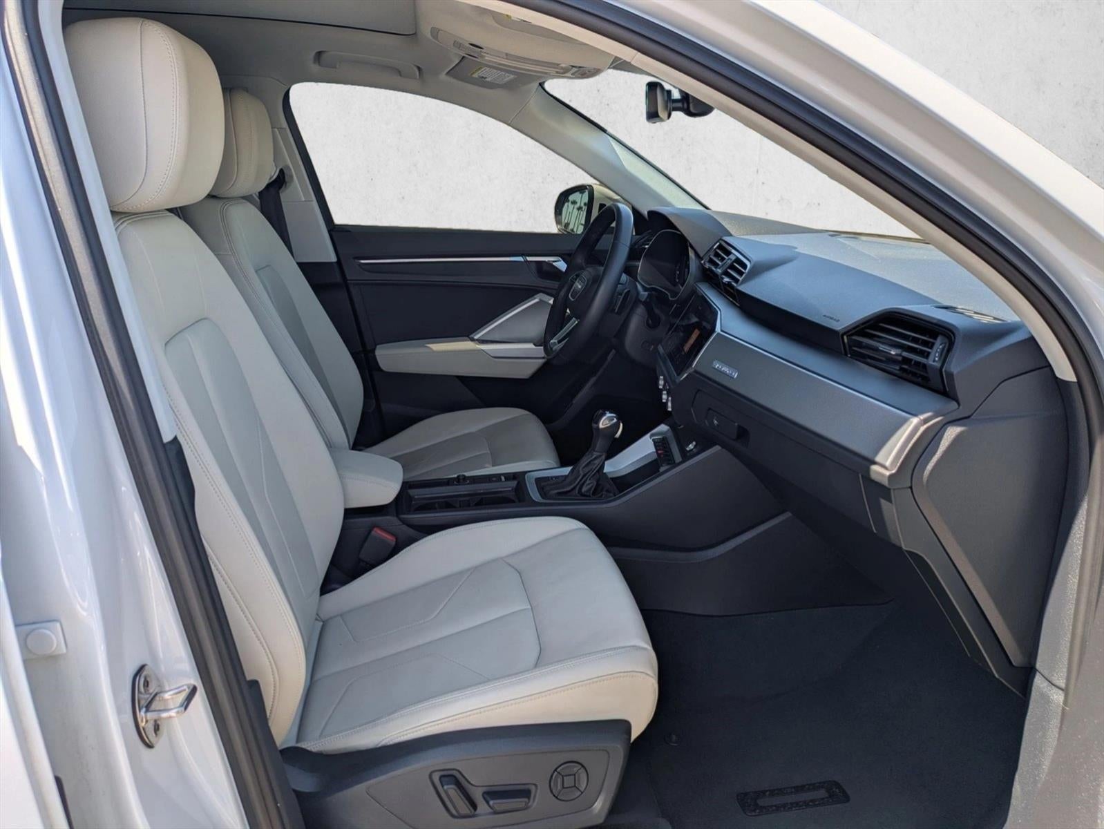 2022 Audi Q3 S line Premium Plus 45 TFSI quattro