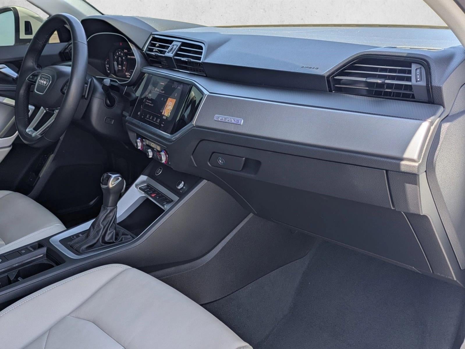 2022 Audi Q3 S line Premium Plus 45 TFSI quattro