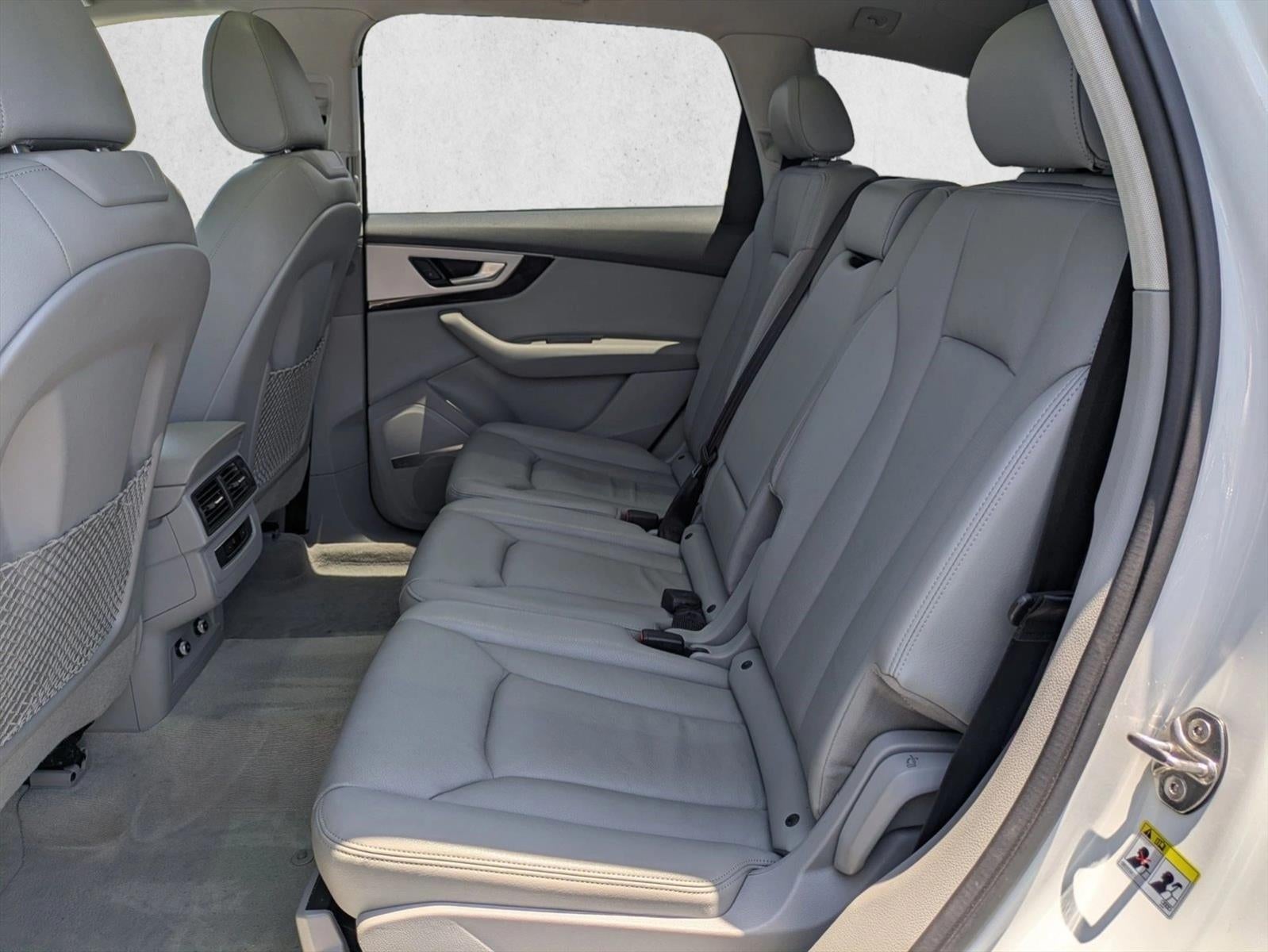 2019 Audi Q7 Premium Plus 45 TFSI quattro
