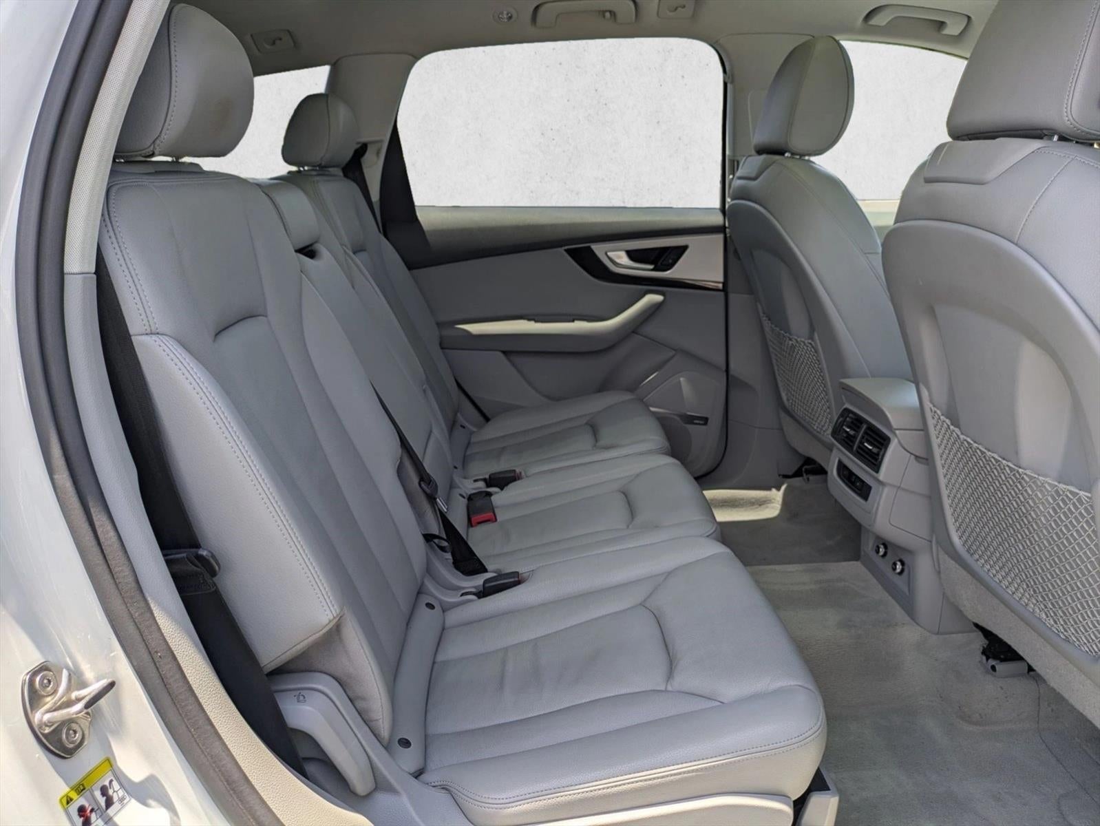 2019 Audi Q7 Premium Plus 45 TFSI quattro