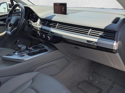 2019 Audi Q7 Premium Plus 45 TFSI quattro