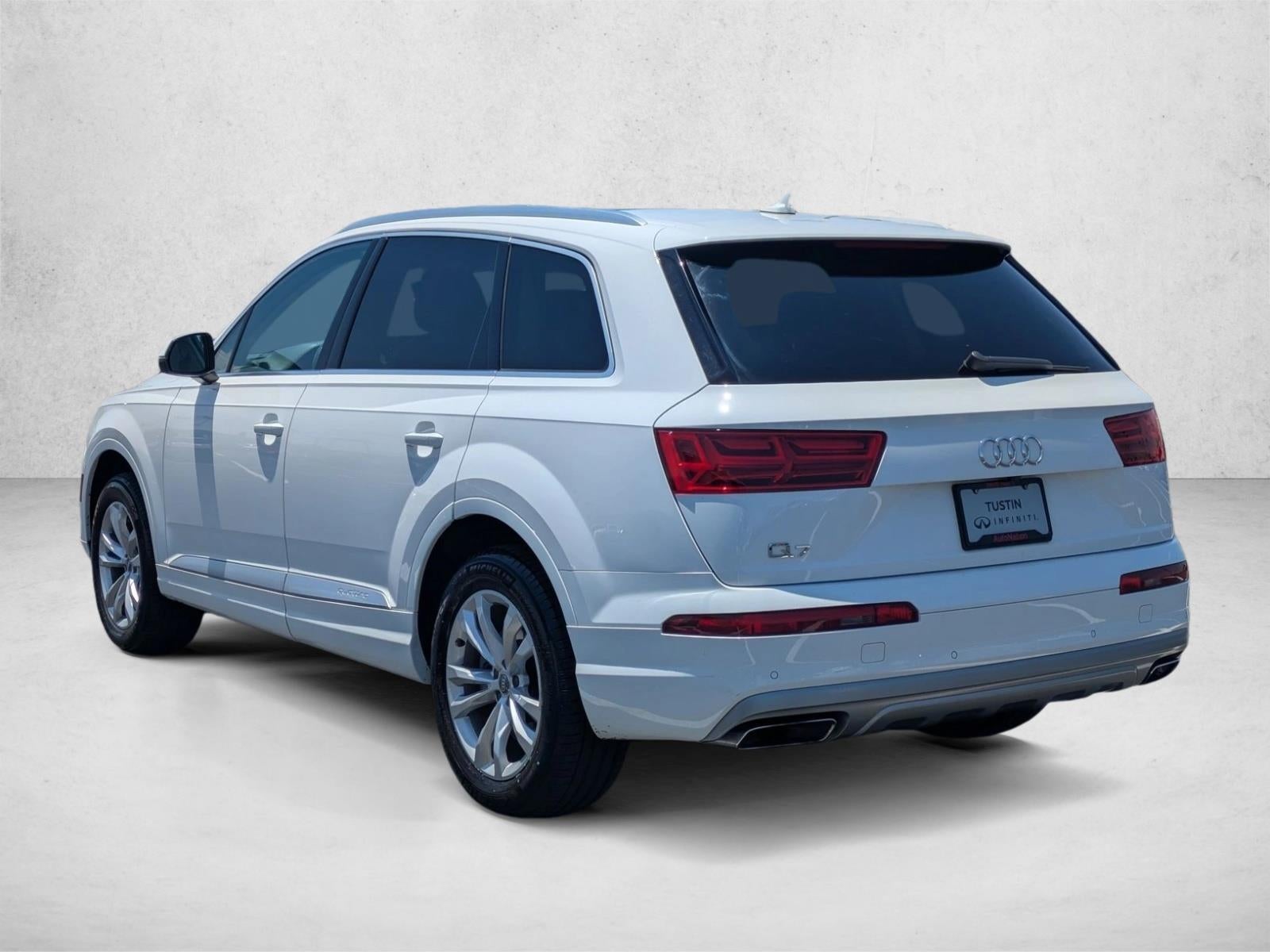 2019 Audi Q7 Premium Plus 45 TFSI quattro