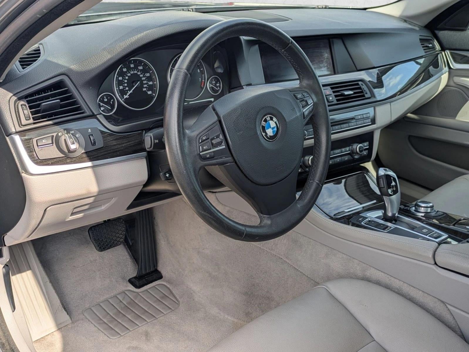 2013 BMW 528i Sedan