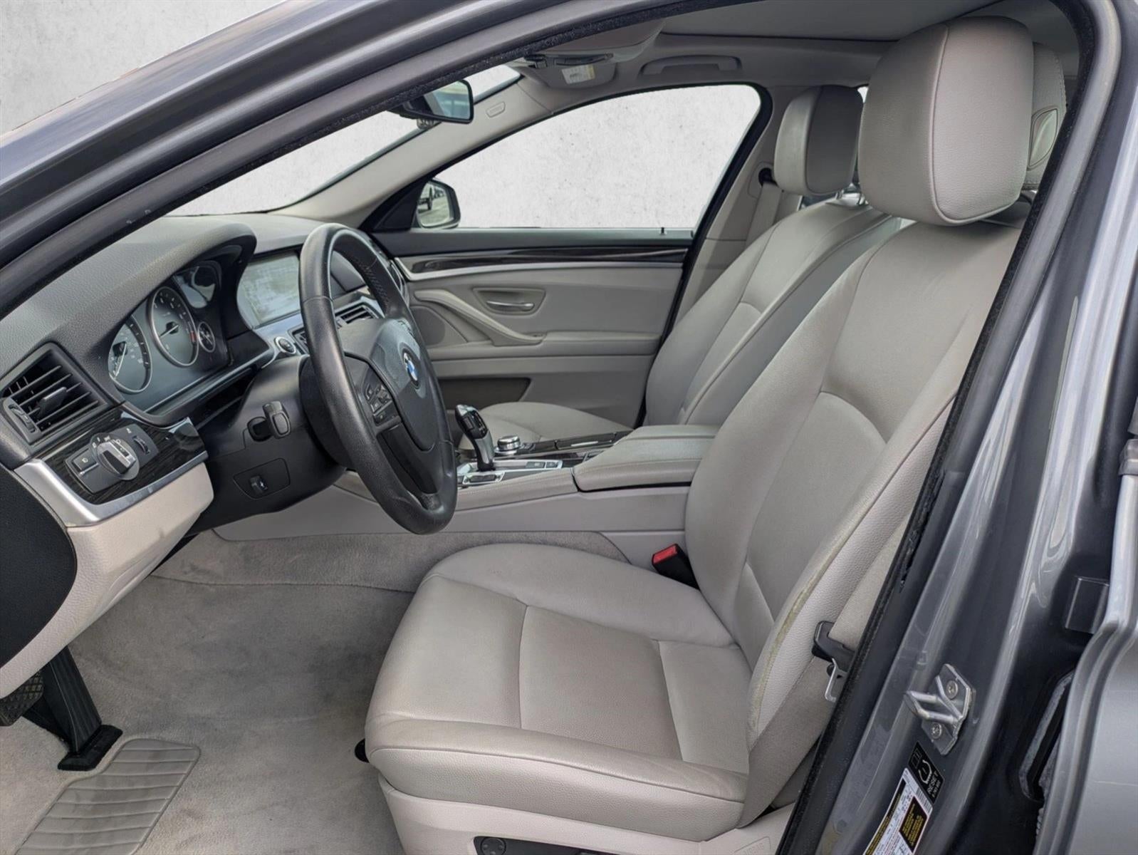 2013 BMW 528i Sedan