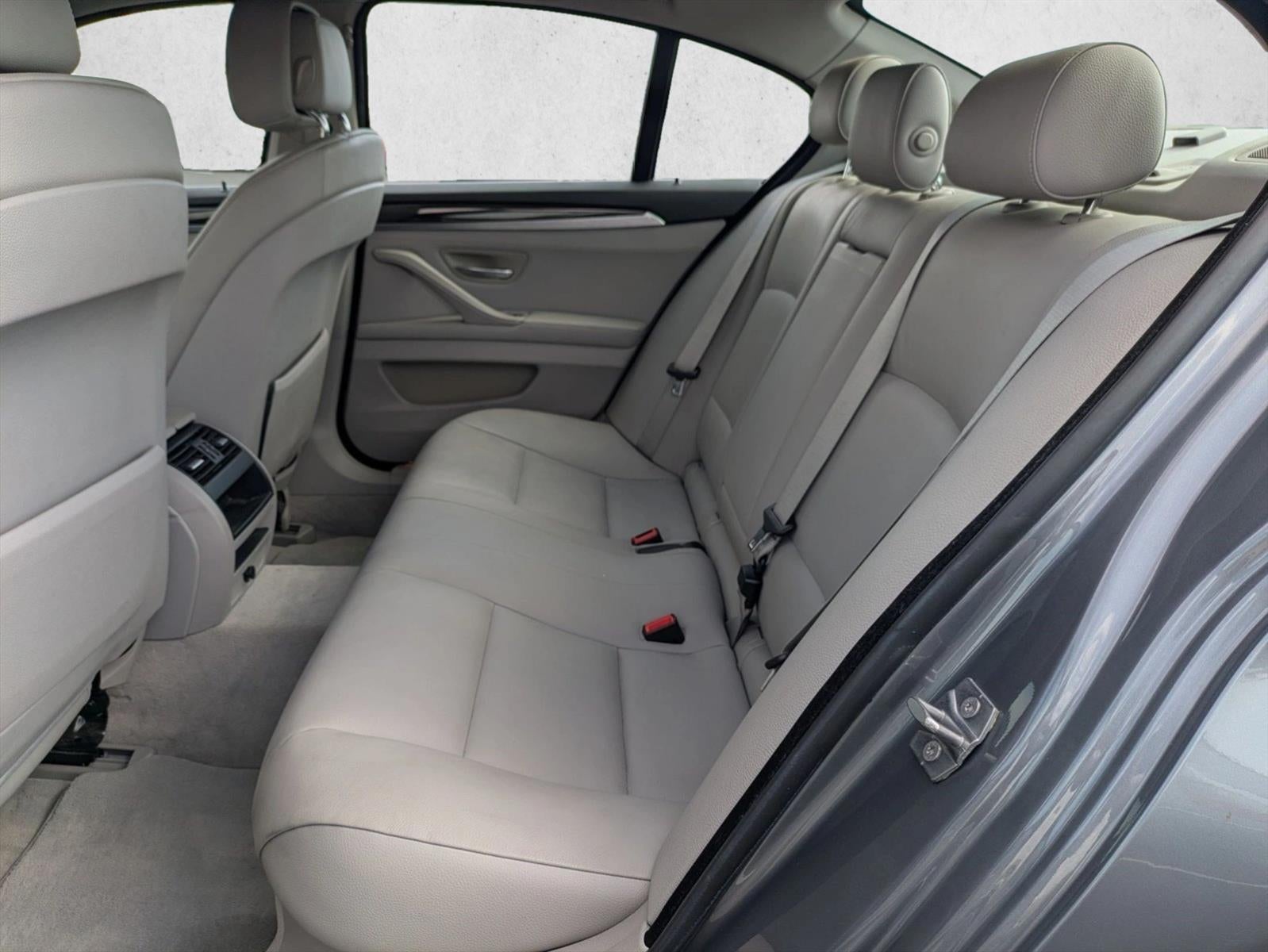 2013 BMW 528i Sedan