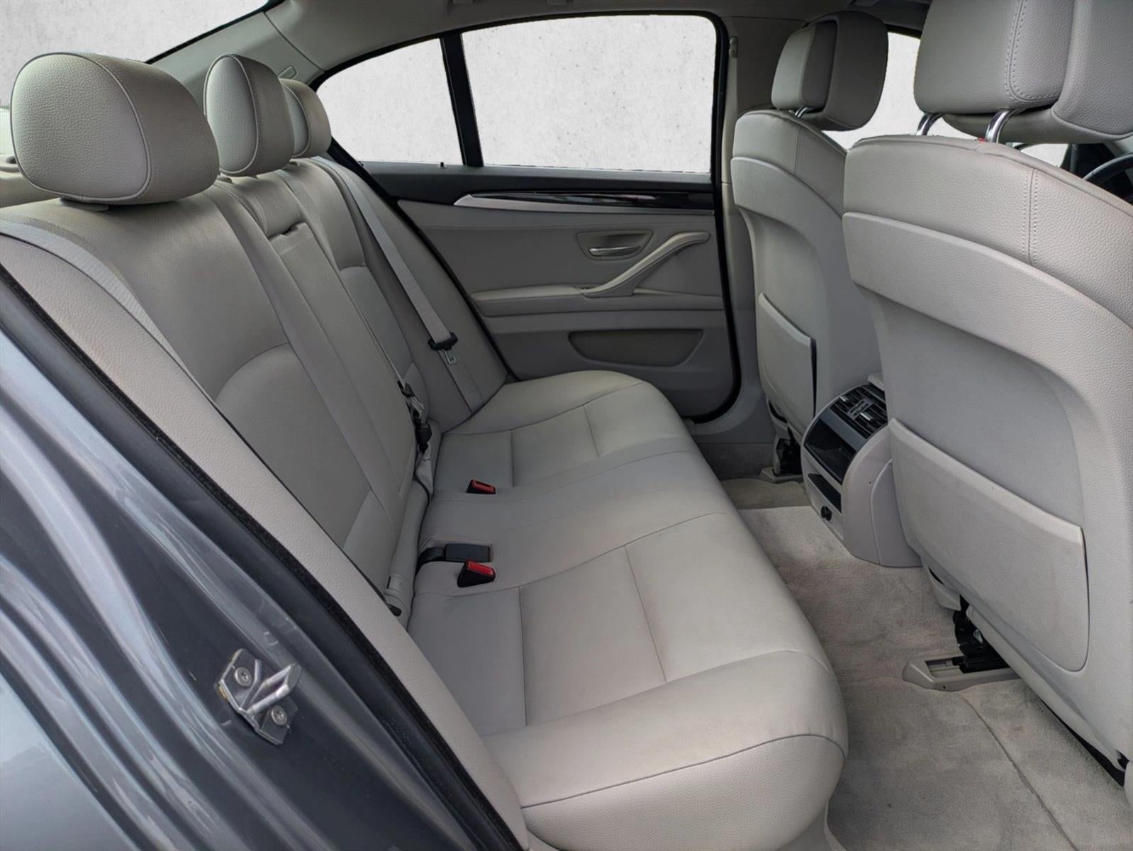 2013 BMW 528i Sedan