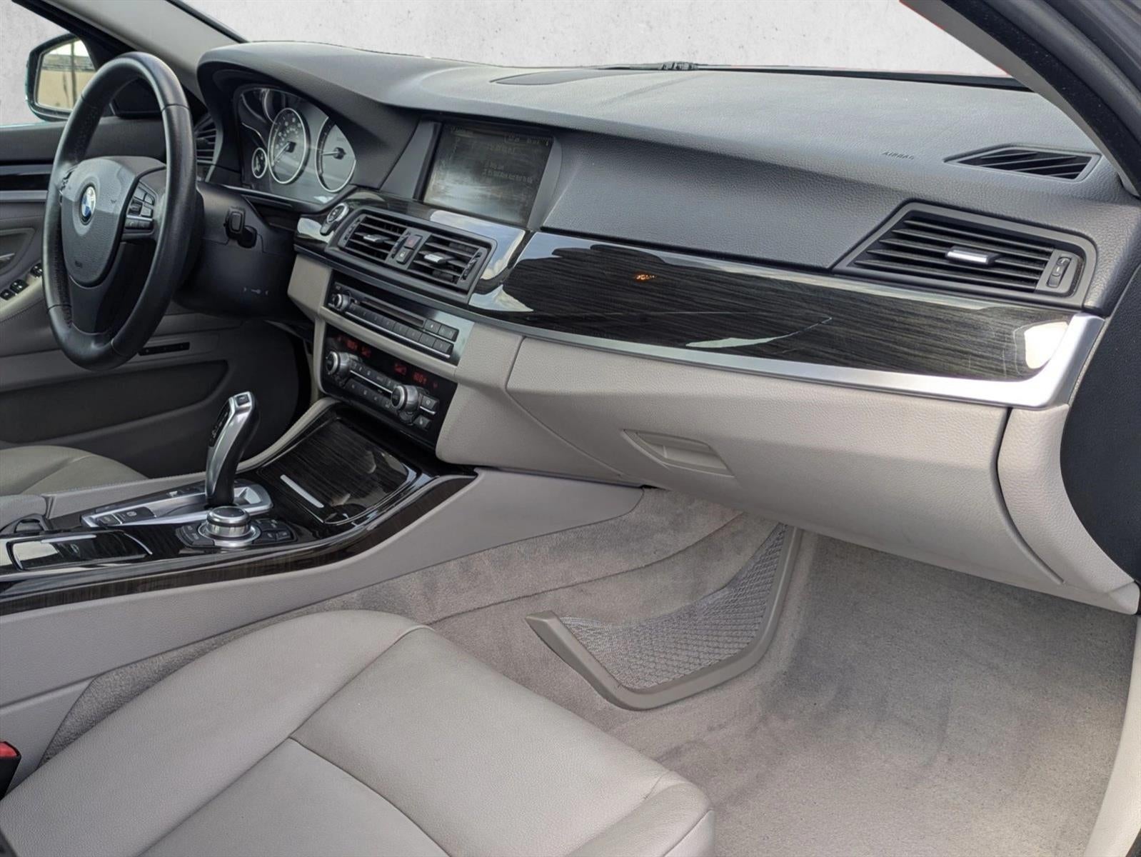 2013 BMW 528i Sedan