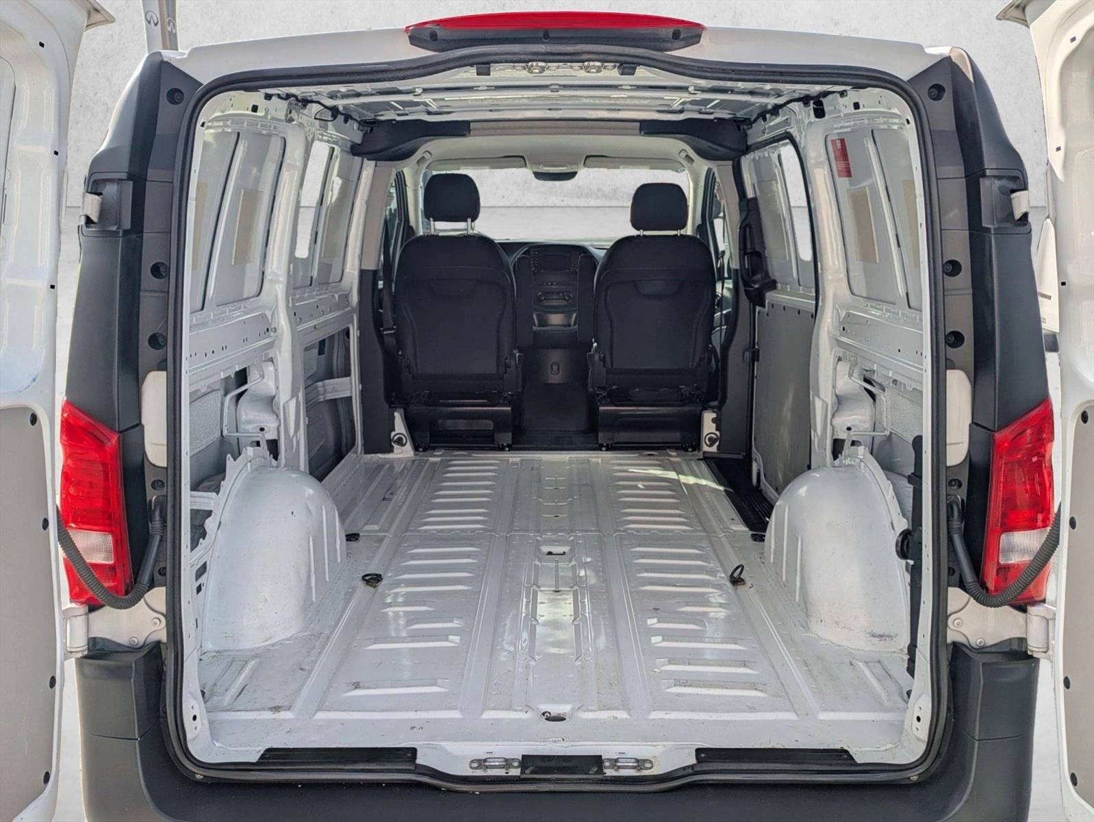 2020 Mercedes-Benz Metris Cargo Van Standard Roof 126" Wheelbase