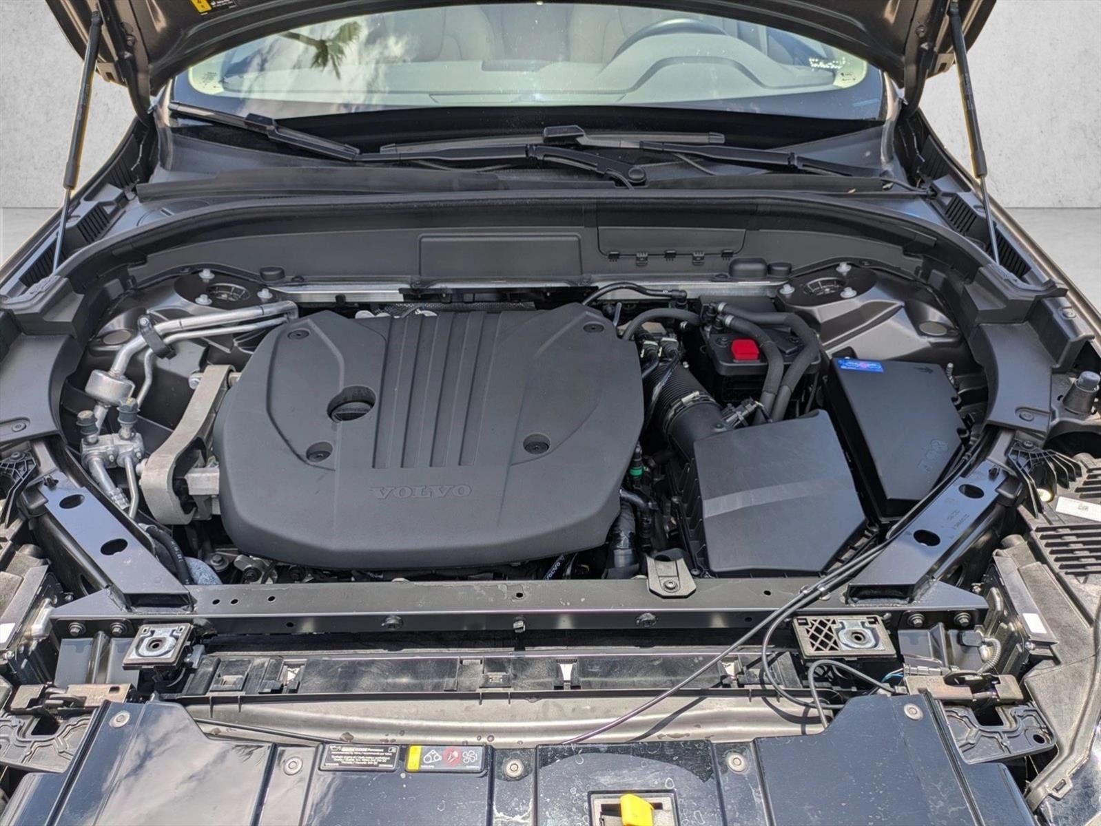 2025 Volvo XC60 B5 AWD Plus