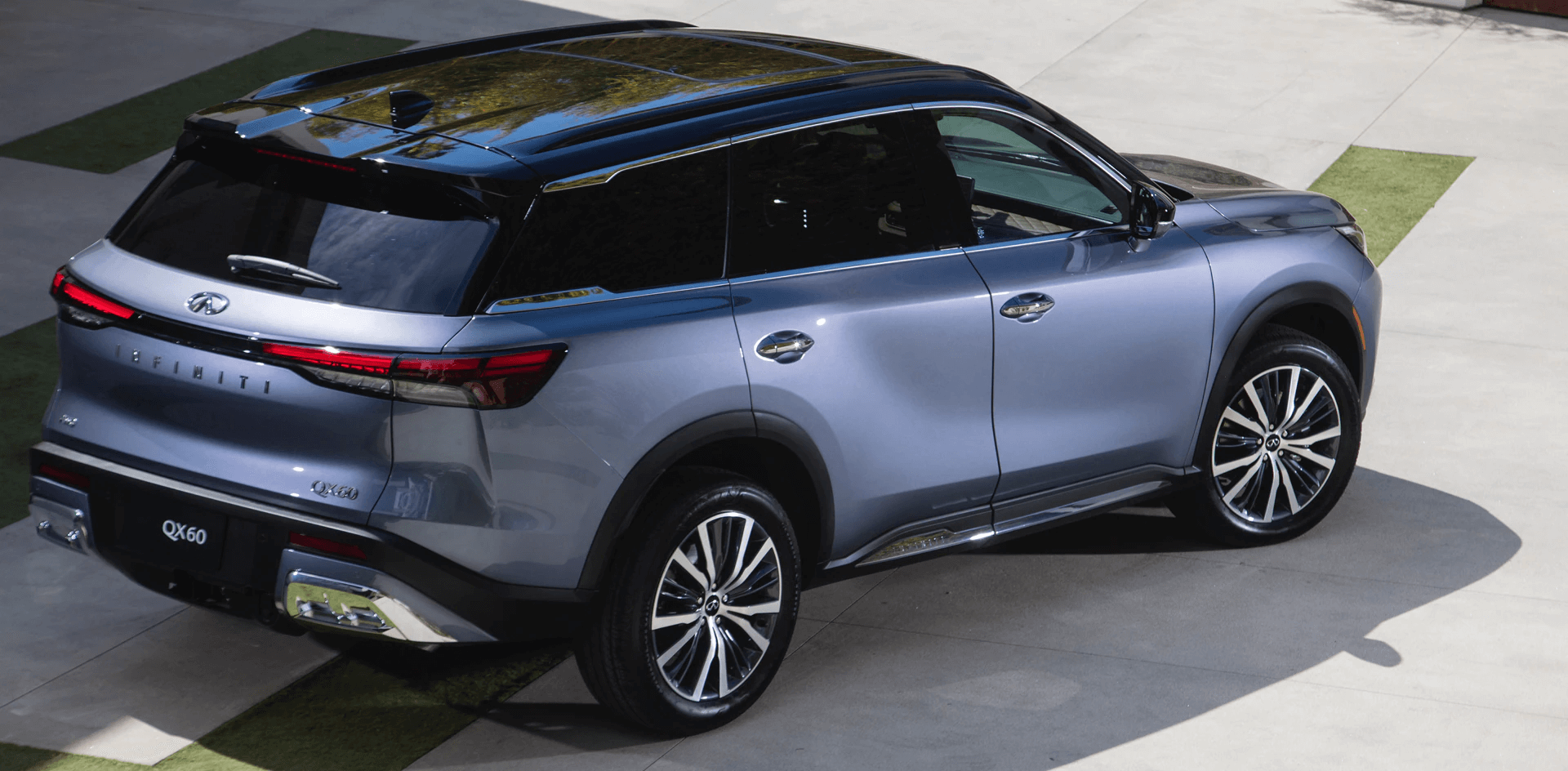 2022 INFINITI QX60 back side view