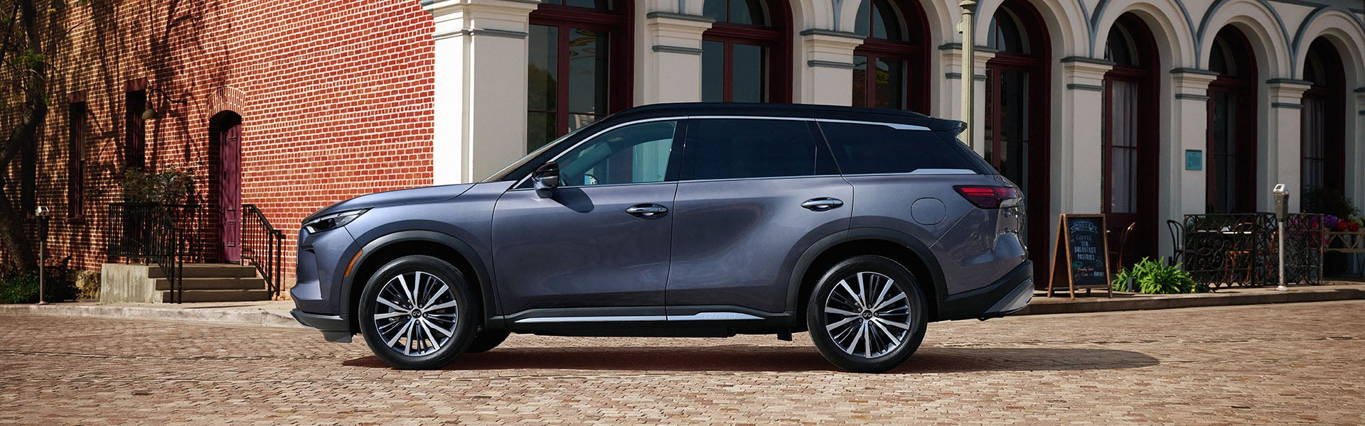 2023 Infiniti QX60 Hero img