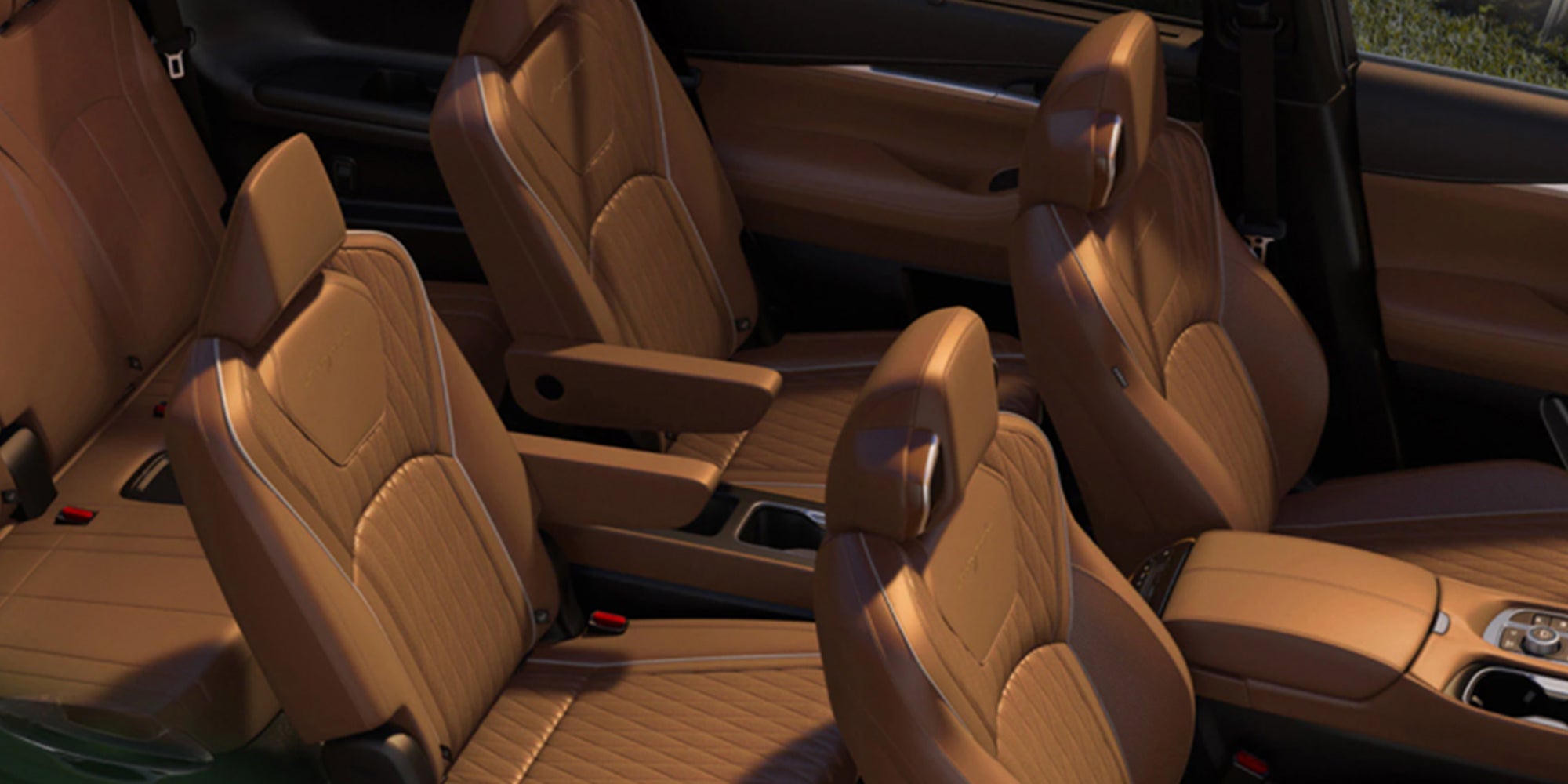 2027 INFINITI QX60 Luxury Interior Seating Layout
